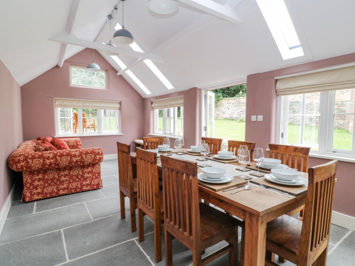 The Old Bakehouse * Marlborough
